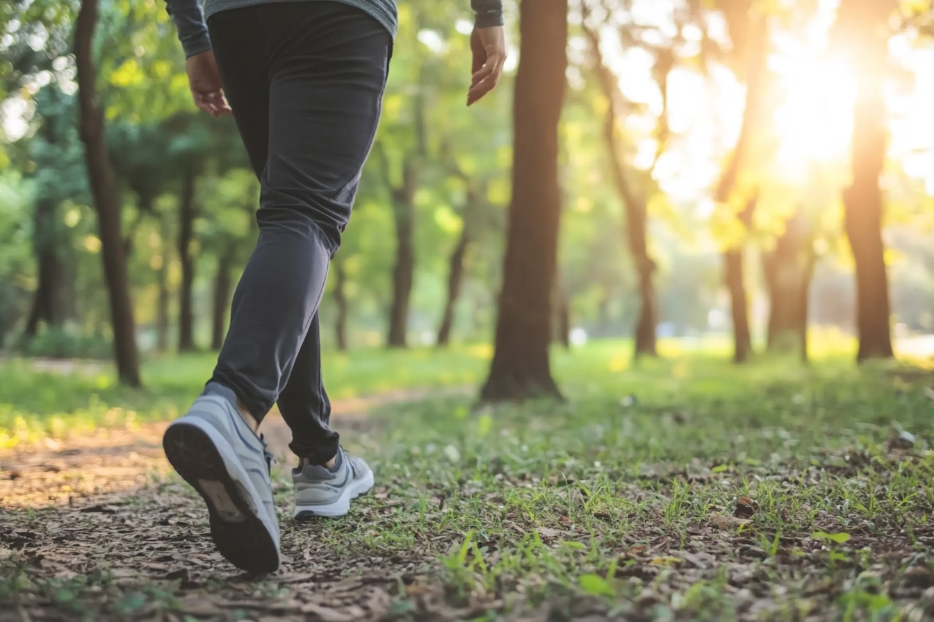 caminhar é uma das formas mais simples de aumentar o neat